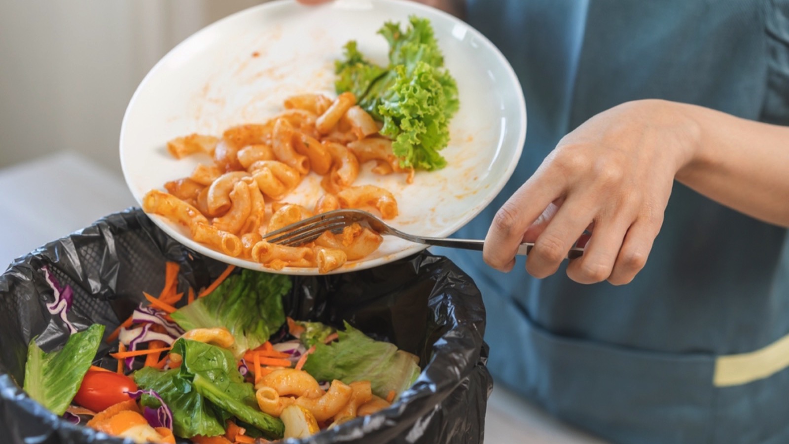 Crucial Money Mistakes Even Frugal People Make 177 Discarding leftover food