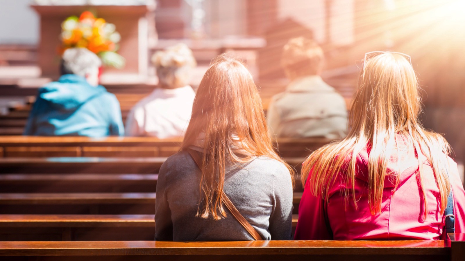Debunked: The Biggest Myths About the Middle Ages 193 People praying in church