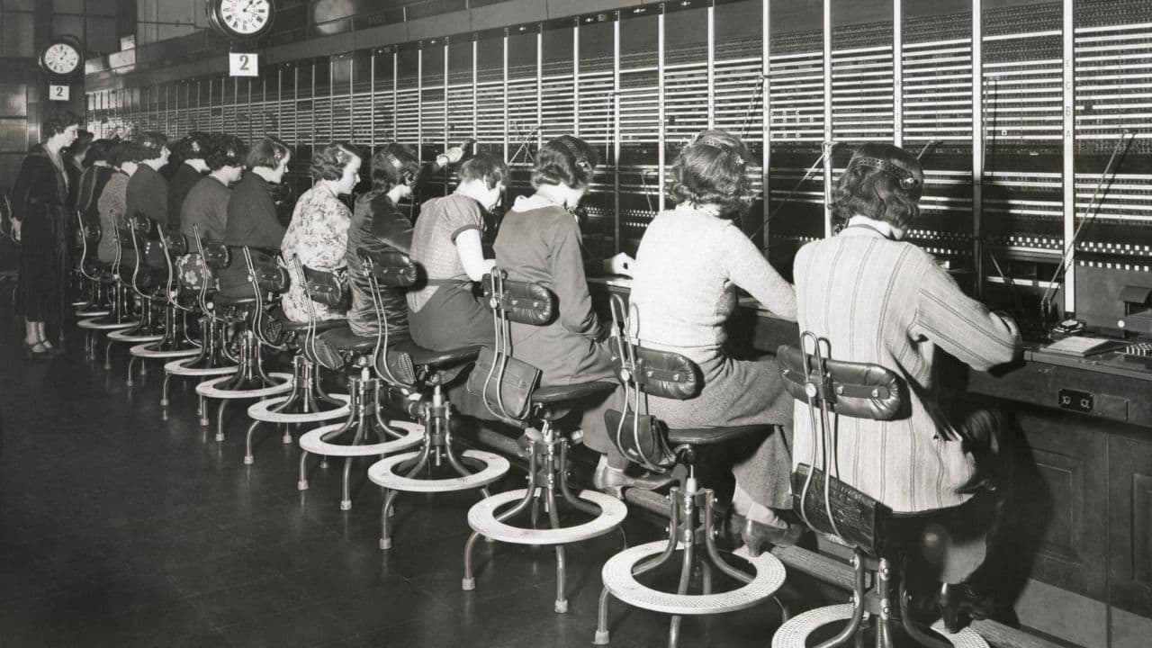 These Once-Successful Careers No Longer Exist 80 switchboard operators ss - These Once-Successful Careers No Longer Exist